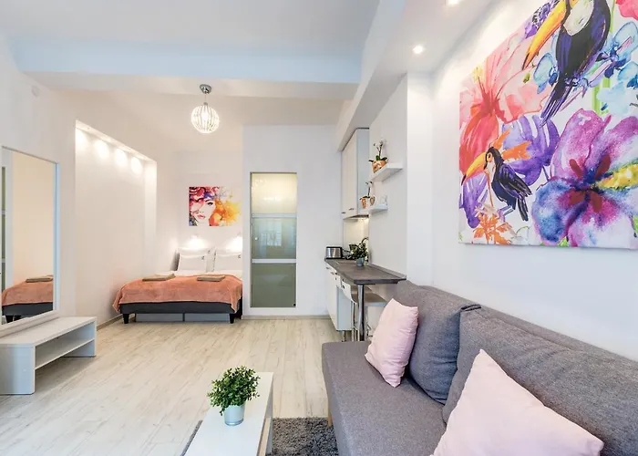 3-3 * Budapest